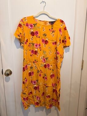 Forever 21 Mustard Yellow Floral Short Sleeve Mini Dress